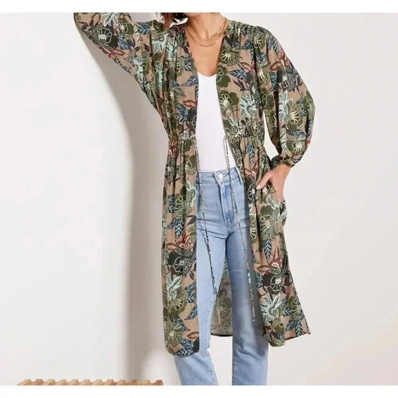 Evereve Tops - Evereve Mindy Wrap XS/S